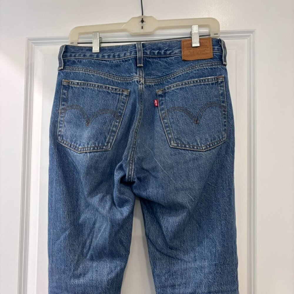 Levi's® Premium Wedgie Straight Ankle Women's Jeans. - Picture 8 of 9